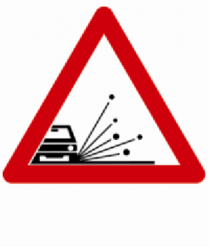 Indicator rutier  Improşcare cu pietriş