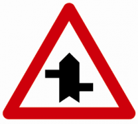 Indicator rutier  Intersecţie cu drumuri fără prioritate, decalate