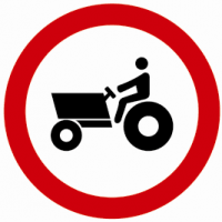 Indicator rutier Accesul interzis tractoarelor si masinilor autopropulsate pentru lucrari